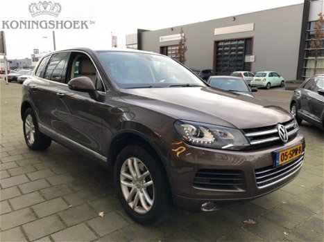 Volkswagen Touareg - 3.0 TSI Hybrid Highline - 1