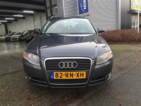 Audi A4 Avant - 2.5 TDI Pro Line Automaat/Airco/Clima - 1