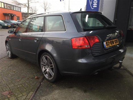 Audi A4 Avant - 2.5 TDI Pro Line Automaat/Airco/Clima - 1