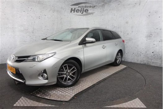 Toyota Auris Touring Sports - 1.8 Hybrid Lease | Climate Control | Panoramadak | Achteruitrijcamera - 1