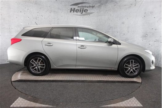 Toyota Auris Touring Sports - 1.8 Hybrid Lease | Climate Control | Panoramadak | Achteruitrijcamera - 1