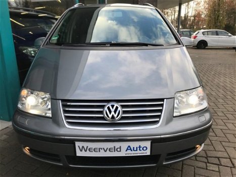 Volkswagen Sharan - 1.9 TDI 160PK ABT HIGHLINE Leder, Xenon, Dak, Navi, Pdc, TrHaak - 1