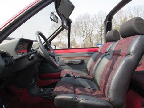 Peugeot 205 - 1.6 CTI cabrio Nederlandse dealerauto met historie - 1