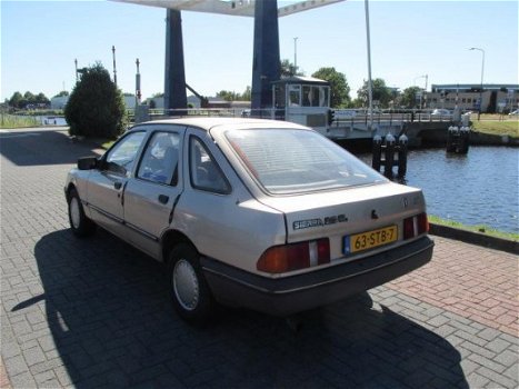 Ford Sierra - 2.0 L automaat - 1