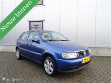 Volkswagen Polo - 1.4