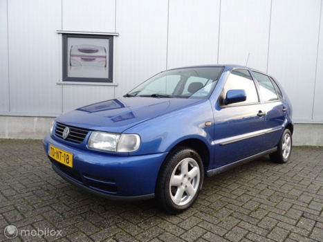 Volkswagen Polo - 1.4 - 1