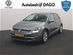 Volkswagen Golf - 1.0 TSI 110pk DSG-7 automaat Comfortline camera, app-connect, stoelverwarming, fab - 1 - Thumbnail