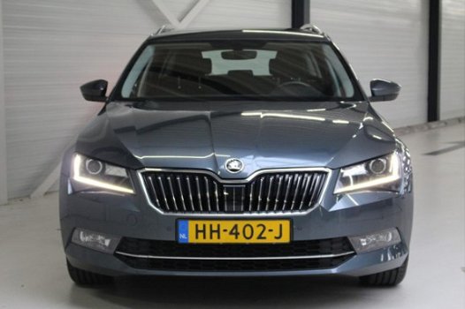 Skoda Superb Combi - 1.4 TSI ACT Ambition Business Navigatie | Trekhaak | Stoelverwarming | Cruise C - 1