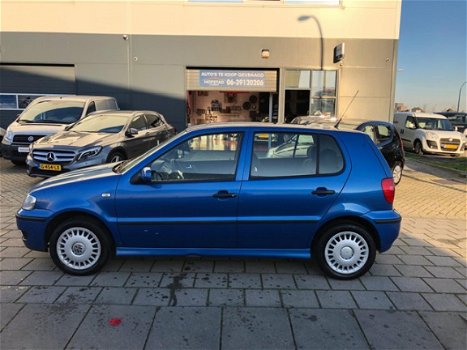 Volkswagen Polo - 1.4-16V Trendline - 1