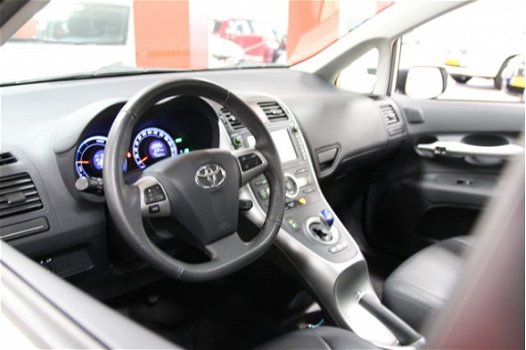 Toyota Auris - 1.8 Hybrid Executive + Leer + Sch/Kanteldak - 1