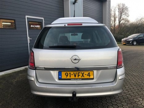 Opel Astra - 1.7 CDTi Essentia Airco Cruise MARGE Grijs kenteken Trekhaak - 1