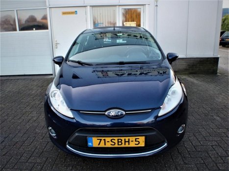 Ford Fiesta - 1.6 TDCi ECOnetic Titanium 1Ste Eig Clima LMV PDC Achter Elektr Raam NW Apk Zeer Nette - 1