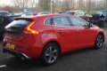 Volvo V40 - 2.0 D2 R-Design Business NETTE AUTO, WEINIG KM, NAP - 1 - Thumbnail