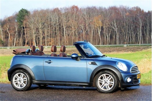 Mini Mini Cabrio - 1.6 Cooper D Chili Elektrisch Cabriodak Bruin Leder Clima Stoelverwarming - 1