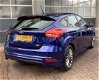 Ford Focus - 1.0 ST-Line 2018 km 10.000 Navi, 17Inch, 127pk Cruise, Cv Dealer onderhouden 1e eigenaa - 1 - Thumbnail