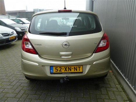 Opel Corsa - 1.4-16V Cosmo /Airco/Audio/LMV/navi/zeer nette auto - 1