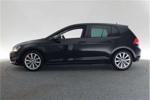 Volkswagen Golf - 1.2 TSI 110 PK Highline NAVI / CLIMA / CAMERA / CRUISE - 1