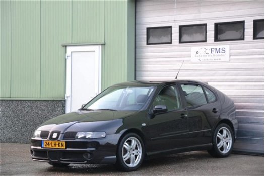 Seat Leon - 1.8-20VT Topsport BJ'03 Airco Apk 10-2020 - 1