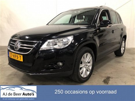 Volkswagen Tiguan - 1.4 TSI Sport&Style 4Motion panorama leer trekhaak cruise - 1