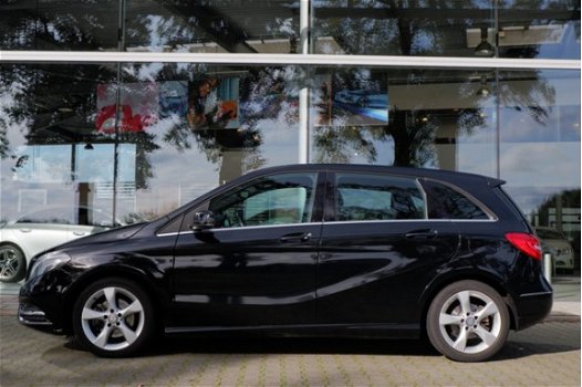 Mercedes-Benz B-klasse - 180 Automaat | Navigatie | Cruise control | Hoge instap | - 1