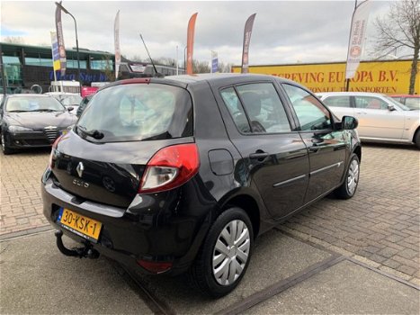 Renault Clio - 1.2 Special Line Airco Navigatie 5 Drs - 1