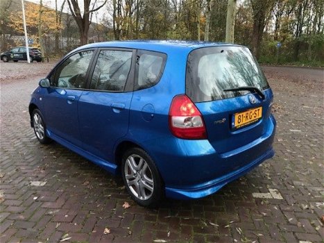 Honda Jazz - 1.4 I - 1