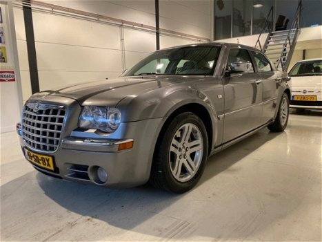 Chrysler 300C - 3.0 V6 CRD | Slechts 174KM|Leder|Navigatie| - 1