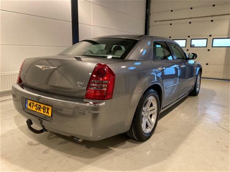 Chrysler 300C - 3.0 V6 CRD | Slechts 174KM|Leder|Navigatie| - 1