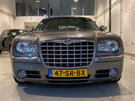 Chrysler 300C - 3.0 V6 CRD | Slechts 174KM|Leder|Navigatie| - 1