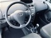 Toyota Yaris - 1.0 VVTI - AIRCO - EL PAKKET - APK - NIEUWSTAAT - 1 - Thumbnail