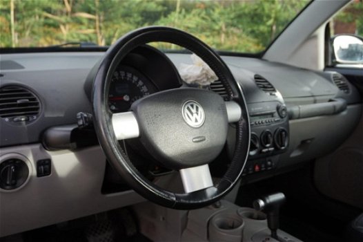 Volkswagen New Beetle Cabriolet - 2.0 Highline Automaat - 1