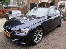 BMW 3-serie Touring - 316i Executive Sport, Leren bekleding, Navigatie, 18" lichtmetaa