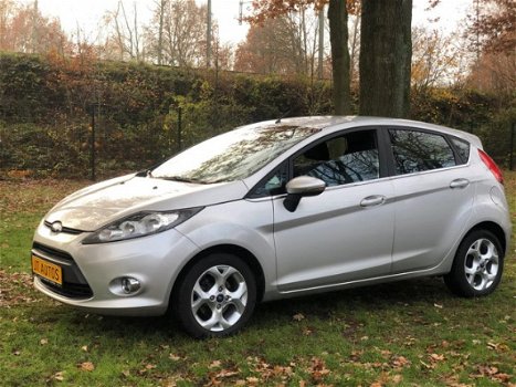 Ford Fiesta - 1.25 Titanium airco nieuwe apk sportvelgen top auto - 1