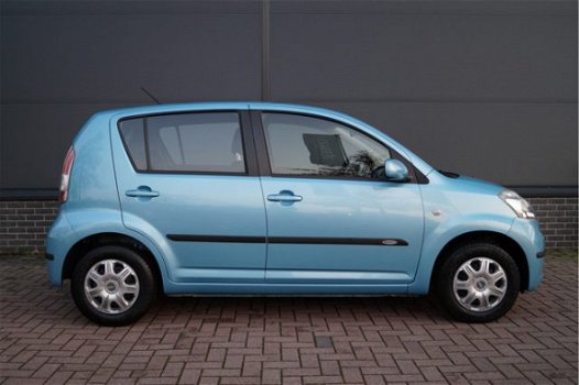 Daihatsu Sirion 2 - 1.0-12V Trend l Airco | inclusief nieuwe koppeling - 1