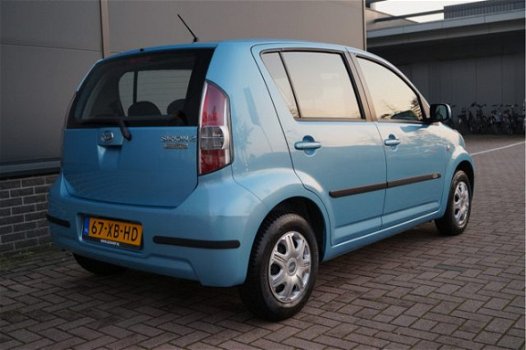 Daihatsu Sirion 2 - 1.0-12V Trend l Airco | inclusief nieuwe koppeling - 1