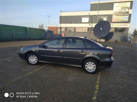 Citroën C5 - 1.8-16V Différence 2 - 1