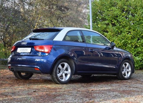 Audi A1 - 1.4 TFSI Ambition automaat / zwart leer / sportstoelen / F1 stuurschakeling / cruise contr - 1