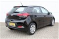 Hyundai i20 - 1.2 HP i-Motion Comfort *CLIMA / CRUISE / USB - 1 - Thumbnail