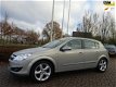 Opel Astra - 1.6 T Cosmo 5drs, 180PK 1ste eigenaar, NAP, Clima - 1 - Thumbnail