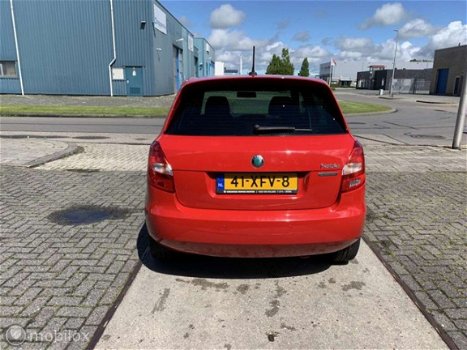 Skoda Fabia - 1.2 TDI Greenline Businessline 2012, facelift, Navigatie, Parkeersensor, Clima - 1