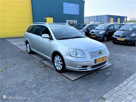 Toyota Avensis Wagon - 1.8 VVTi Linea Luna - 1