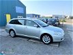 Toyota Avensis Wagon - 1.8 VVTi Linea Luna - 1 - Thumbnail