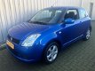 Suzuki Swift - 1.3 GLS AIRCO/DEALERONDERHOUDEN/2-JAAR-APK/NIEUWSTAAT - 1 - Thumbnail