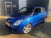 Suzuki Swift - 1.3 GLS AIRCO/DEALERONDERHOUDEN/2-JAAR-APK/NIEUWSTAAT - 1 - Thumbnail