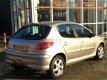 Peugeot 206 - 1.6-16V Griffe *Climate control*Leer*97.535 km*APK 12-2020 - 1 - Thumbnail