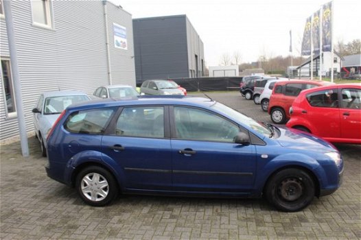 Ford Focus Wagon - 1.6 TDCI Ambiente Airco Export Mooie auto - 1