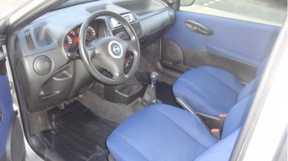 Fiat Punto - 1.2 SportSound Nette auto, Neuw APK, NAP, Electrische ramen, metallic lak, metalen velg - 1