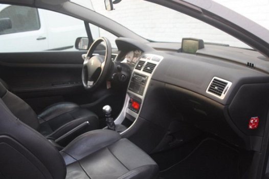 Peugeot 307 CC - 2.0 HDiF Sport 1ste eig Navi Leder Trekhaak volle uitvoering - 1