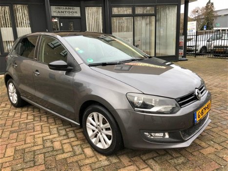 Volkswagen Polo - 1.4-16V Highline - 1