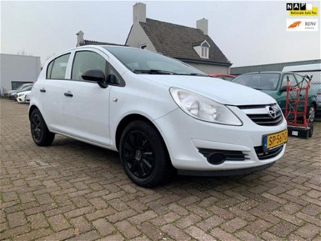 Opel Corsa - 1.2-16V Cosmo ( LAGE KM - NAP / NW APK / AIRCO / 5 DRS ) - 1